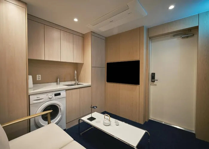 Dandelion Sinsa 1 Aparthotel Seoul